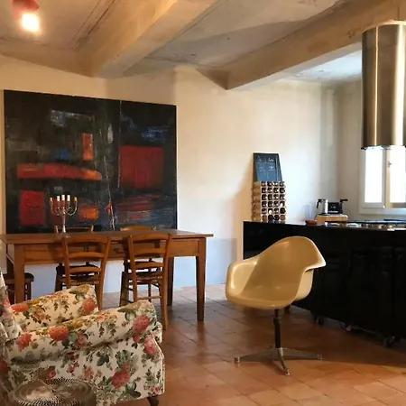 Casa Luminosa Con Giardino In Centro Storico *