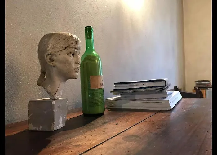 Casa Luminosa Con Giardino In Centro Storico Διαμέρισμα *