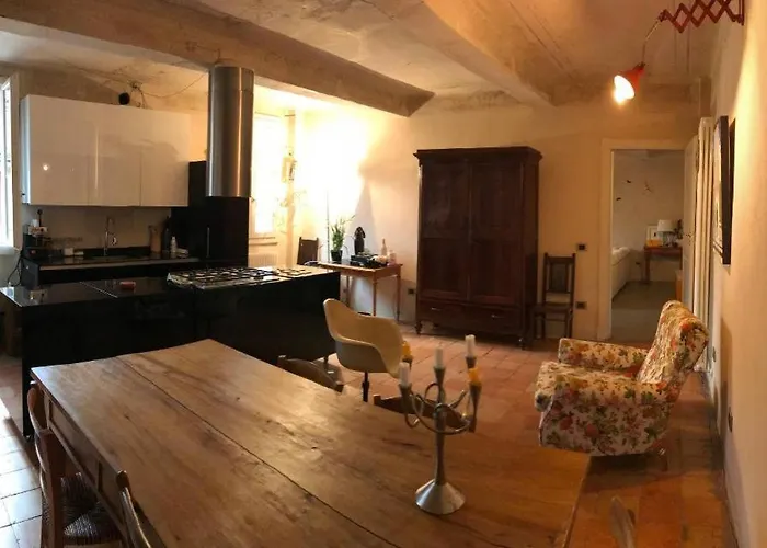 Apartament Casa Luminosa Con Giardino In Centro Storico